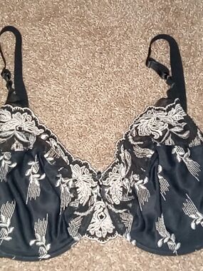 Wacoal Floral Black & White Women’s Bra Sz 38D